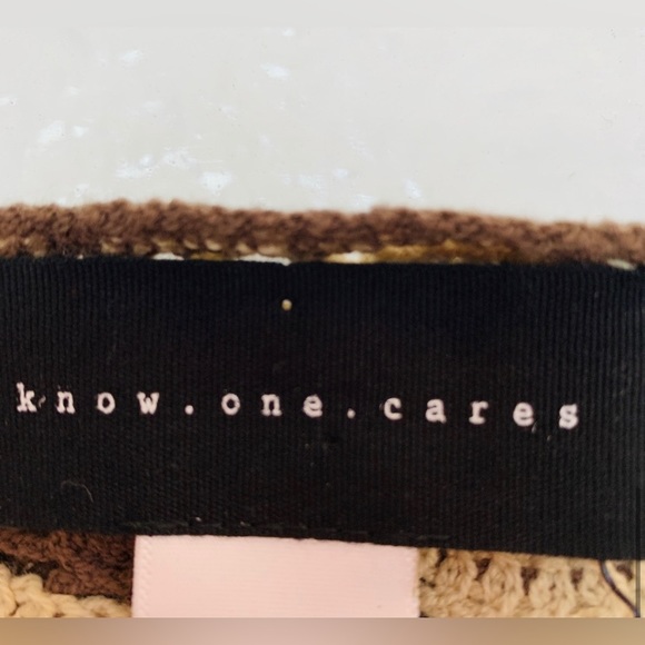 NWT Know.One.Cares Crochet Tank Top - Picture 4 of 8